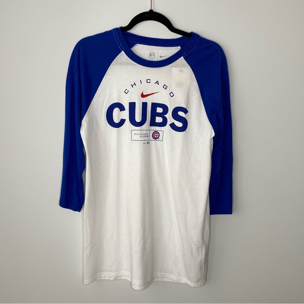 NWT Nike genuine merchandise mens Cubs baseball shirt size S
